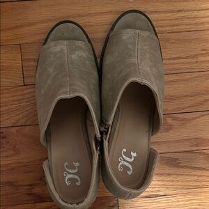 GC Shoes Open Toe Booties